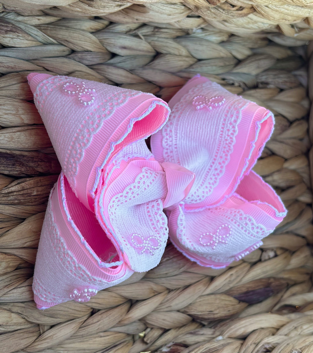 5” Pink Moonstitch with White Scallop and Pearl Bows